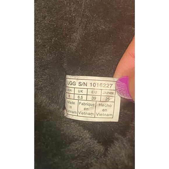 Ugg Bailey Triplet Button Black Sherpa Boots 8 - Picture 8 of 8